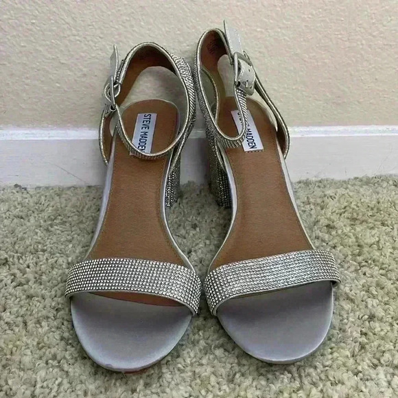 Steve Madden Silver Block Heel Sandals - Picture 2 of 7